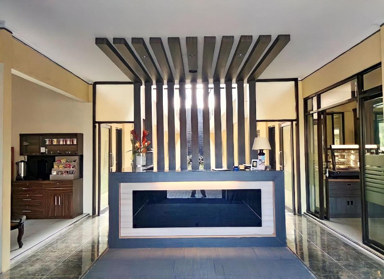 Penginapan Asiera Banyuwangi  Exterior photo