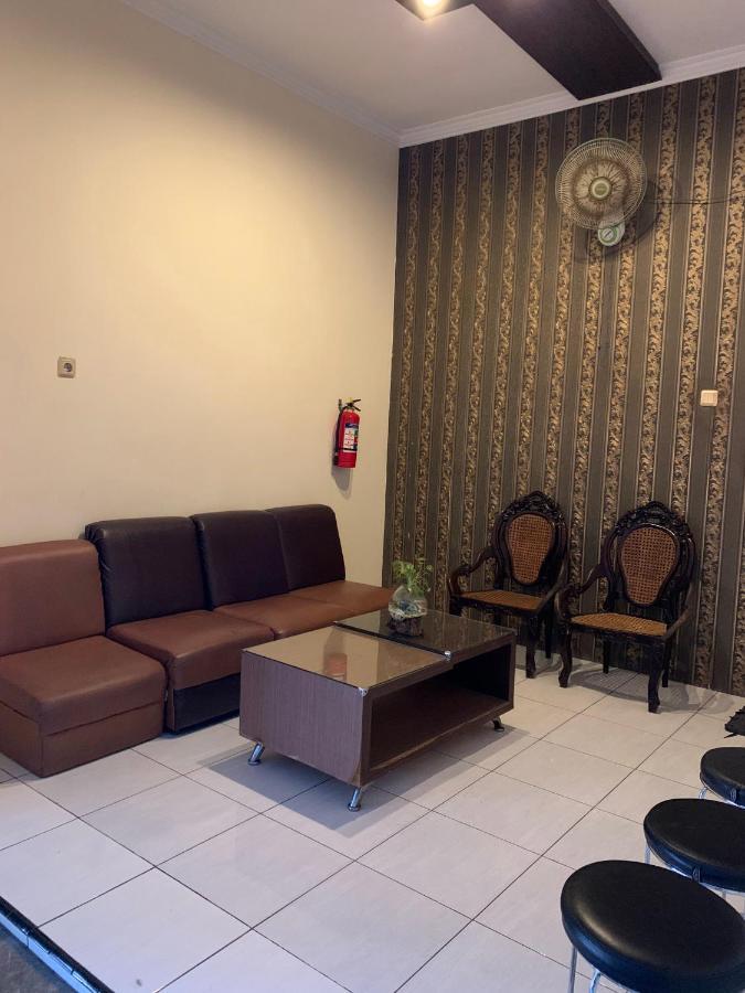 Penginapan Asiera Banyuwangi  Exterior photo