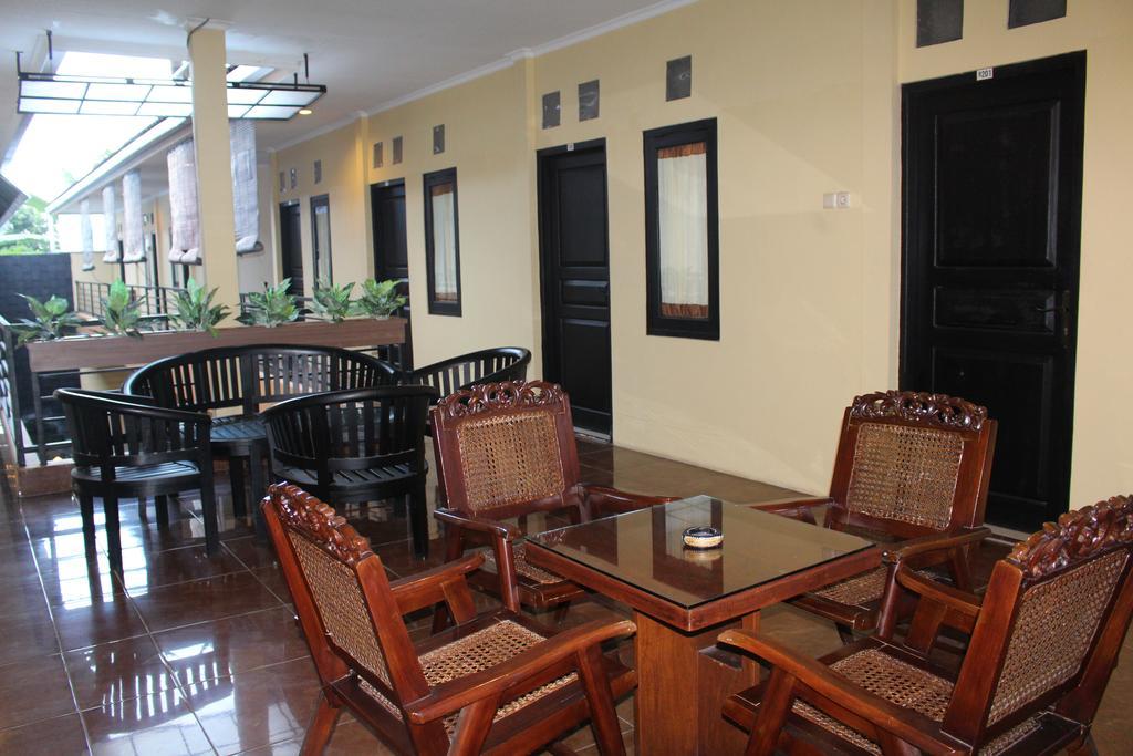 Penginapan Asiera Banyuwangi  Exterior photo